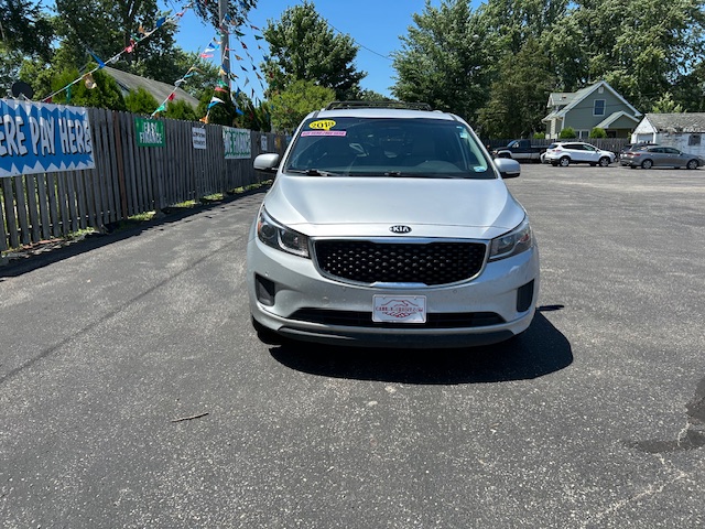 2018 Kia Sedona LX's photo