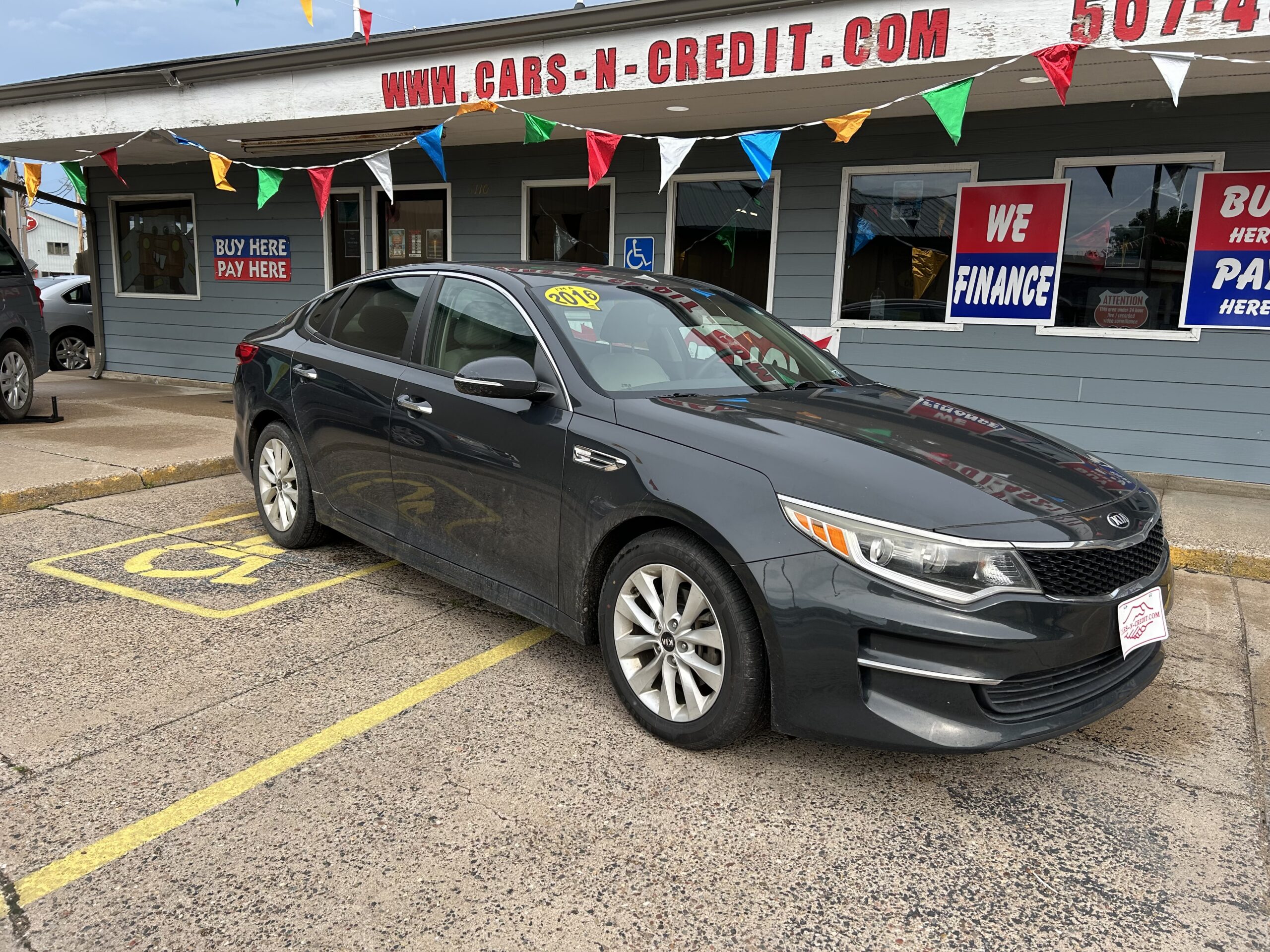 2016 Kia Optima LX AT's photo