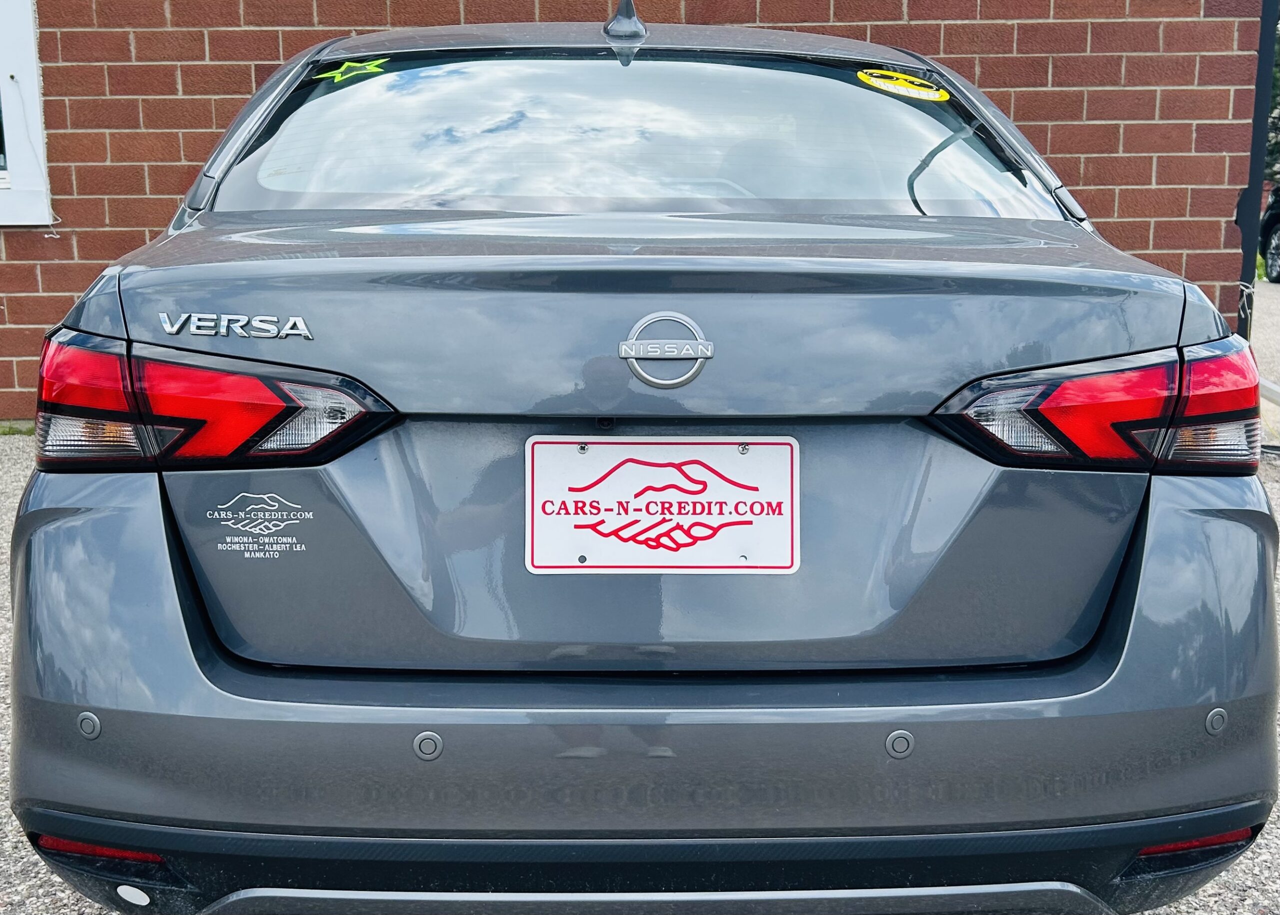 2025 Nissan Versa Sedan SV - Photo 9