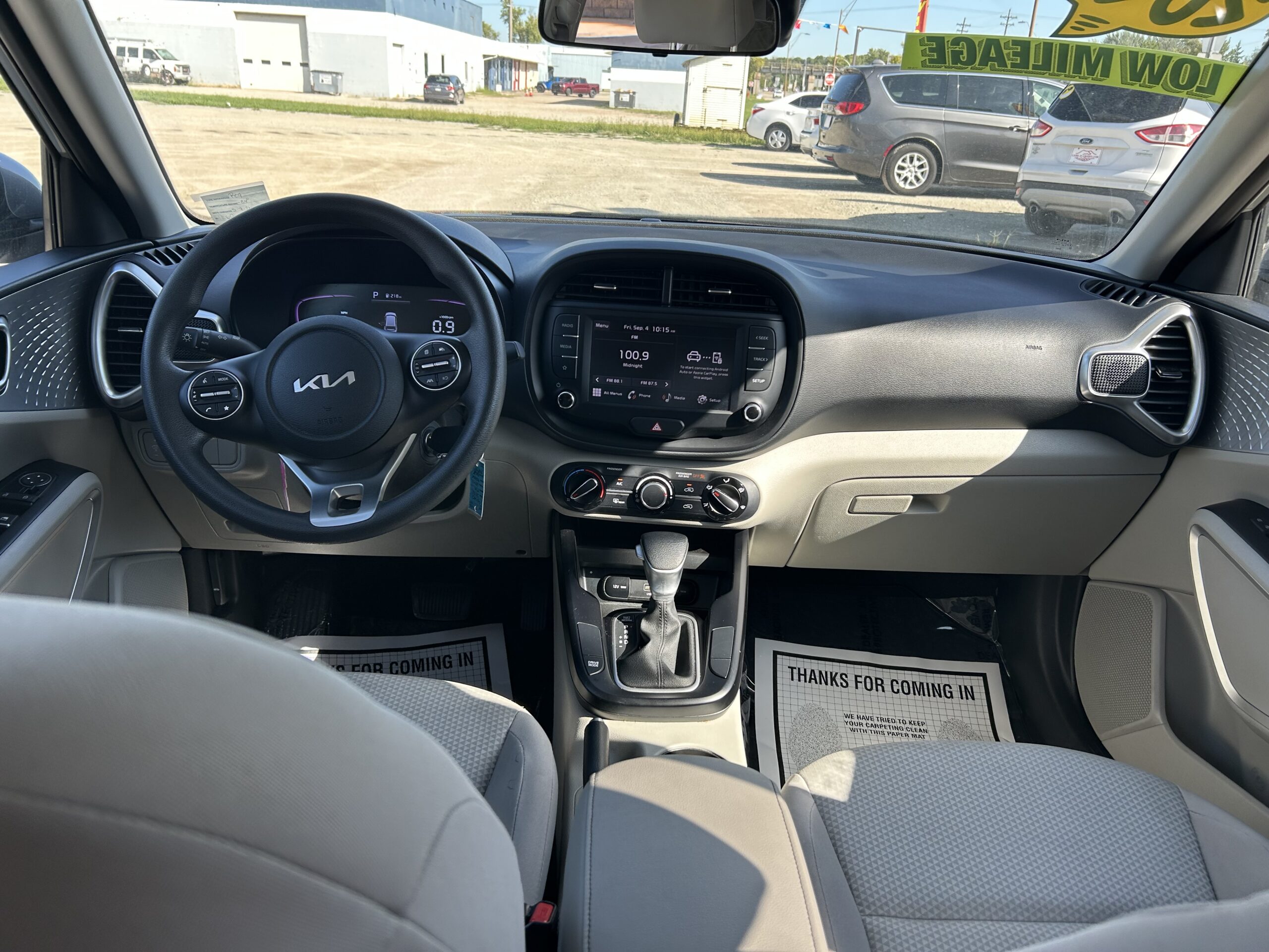 2025 Kia Soul LX - Photo 9