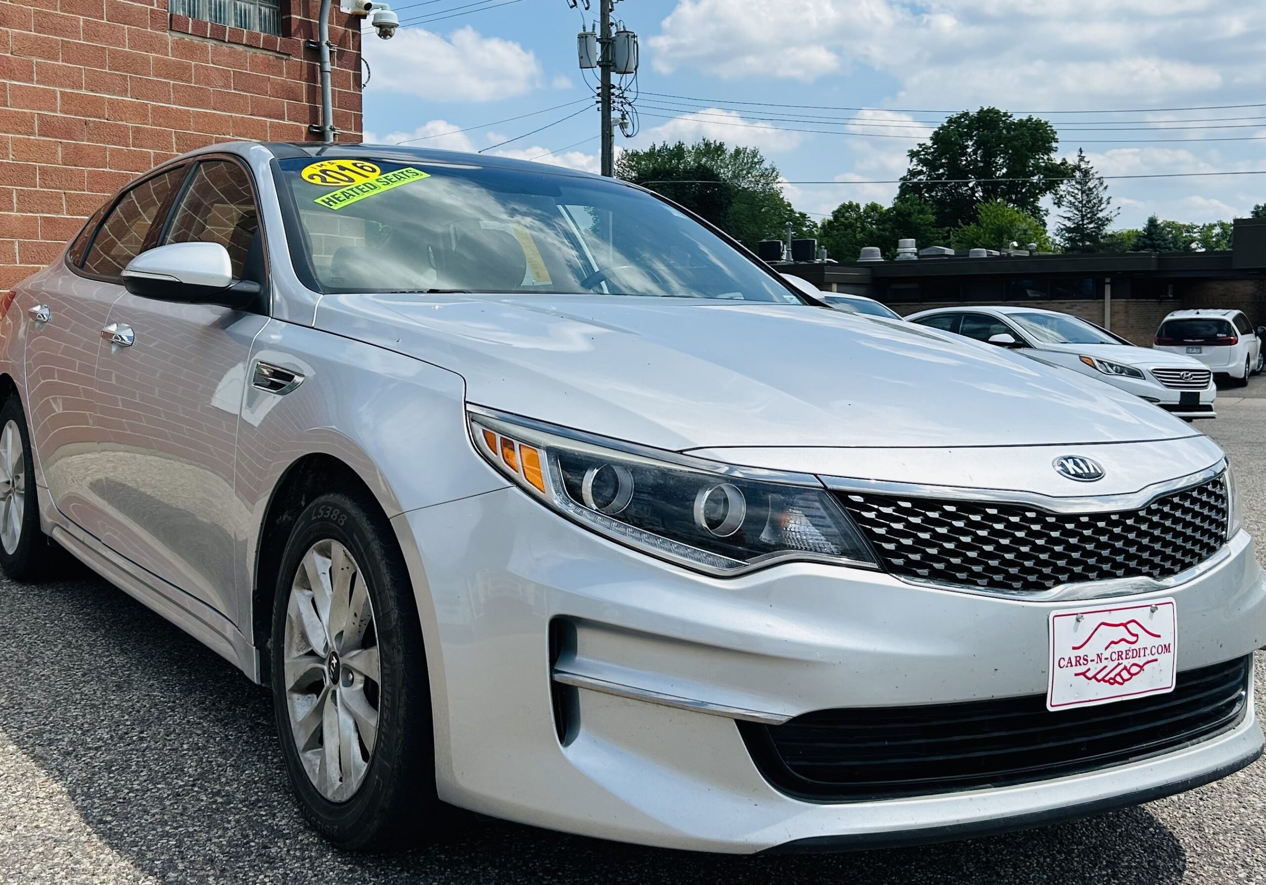2016 Kia Optima EX AT's photo